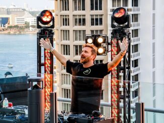 David Guetta tijdens een optreden op een rooftop in Miami tijdens United At Home.