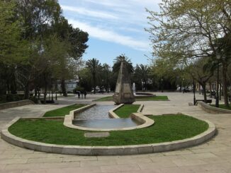 Park Sa Feixina in Palma de Mallorca met monument en fonteinen