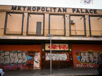 Voormalige filmtheater Metropolitan Palace in de wijk Pere Garau in Palma, dat plaatsmaakt voor een multifunctioneel centrum met politiebureau