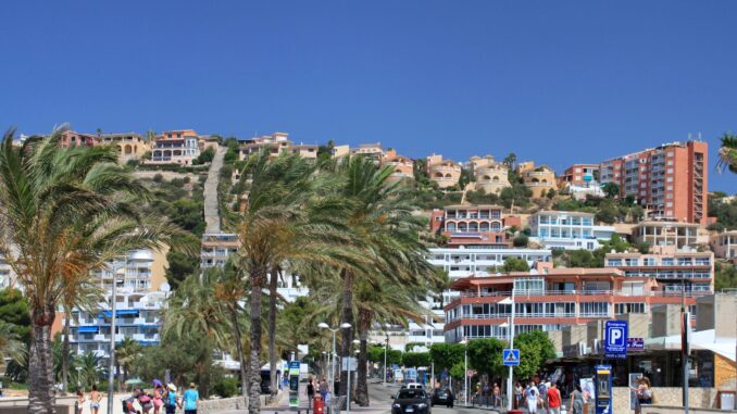 Straatbeeld Santa Ponça Mallorca