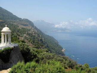 Uitzicht op Son Marroig bij Deià, de belangrijkste locatie van het Deià International Music Festival op Mallorca.