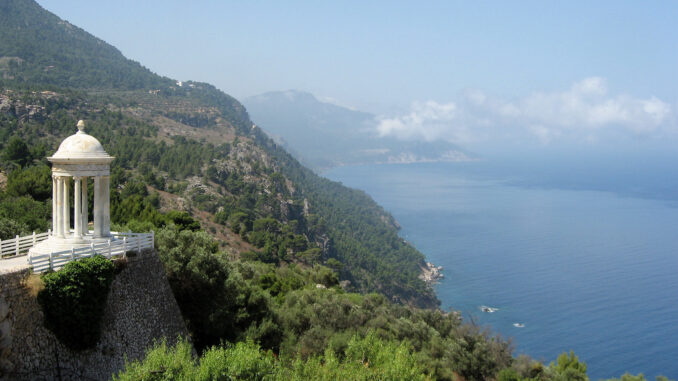 Uitzicht op Son Marroig bij Deià, de belangrijkste locatie van het Deià International Music Festival op Mallorca.